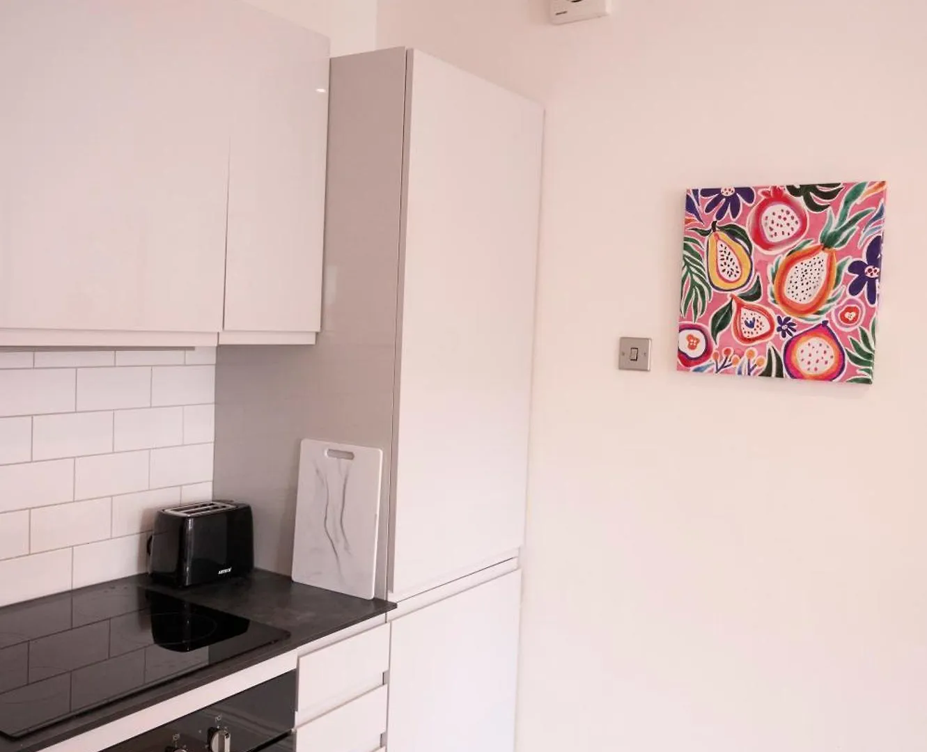 아파트 Sleeps 6- Close To The Beach - Pet Friendly 브라이턴