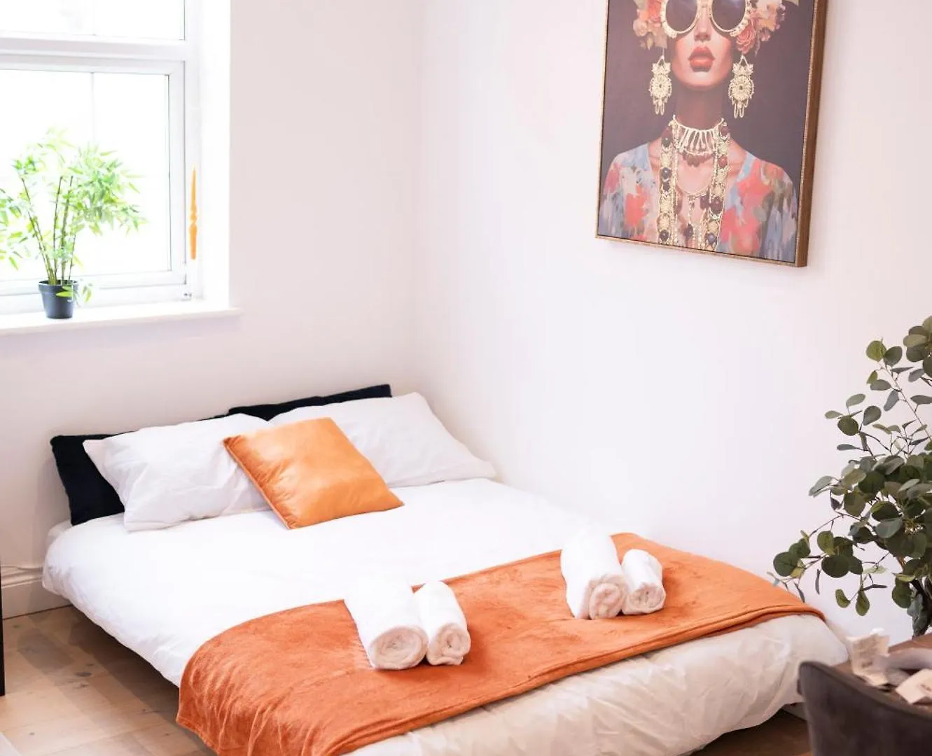 Sleeps 6- Close To The Beach - Pet Friendly 브라이턴 영국