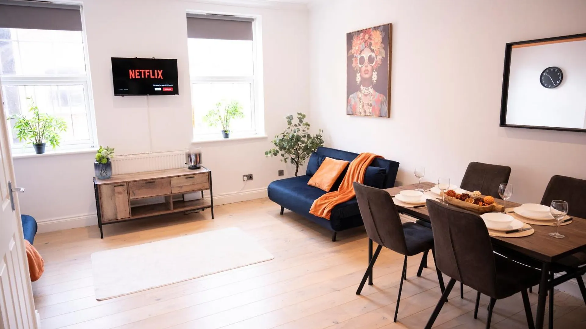 Sleeps 6- Close To The Beach - Pet Friendly 브라이턴 아파트